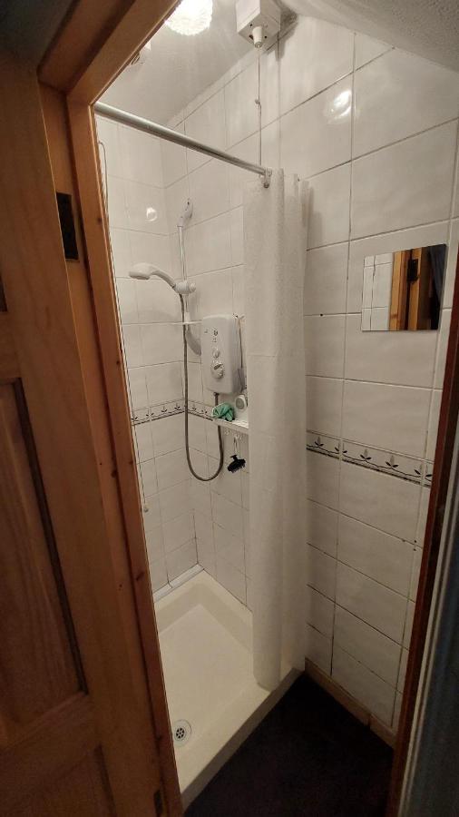 Small Single Room Letterkenny Exterior foto