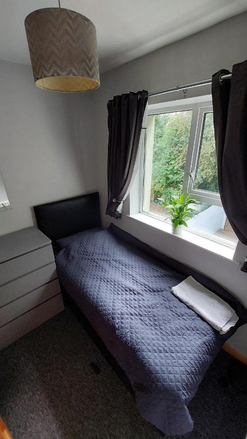 Small Single Room Letterkenny Exterior foto